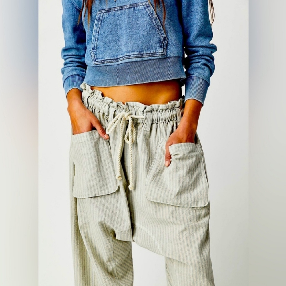 Free People beige with blue pinstripe Drawstring Cropped Wide Leg Pants - Picture 3 of 16